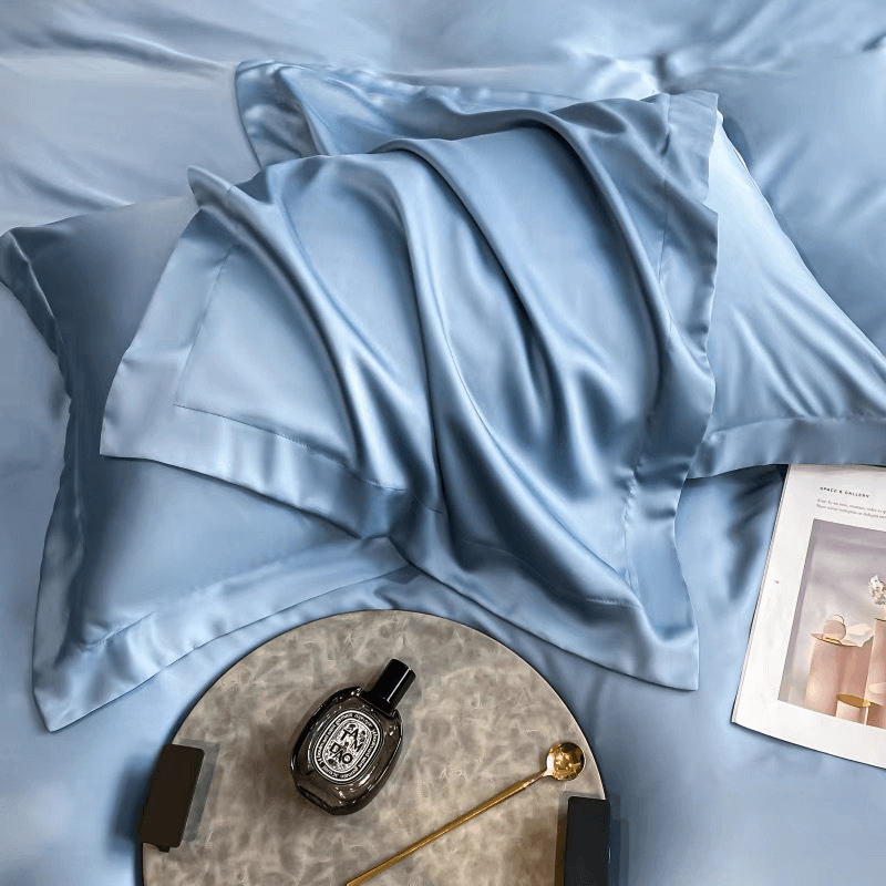 Luna Silk Pillowcase